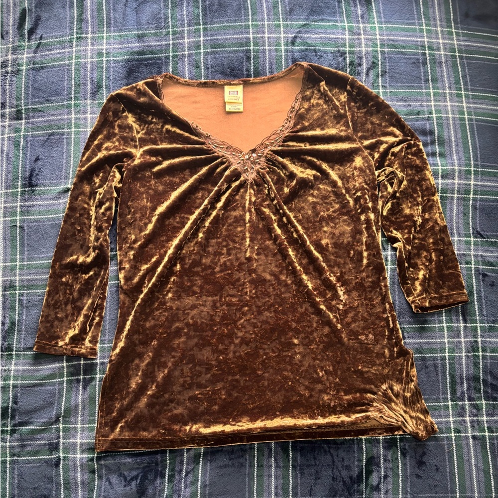 Vintage 2000s Faded Glory Brown Velvet V-neck w/bedazzled trim Size XL